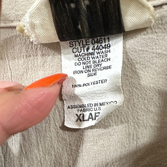 Teddi Tan Women's Sweater with Embroidered shell beach Design XL - Picture 4 of 9